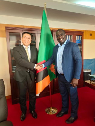 New Chinese Ambassador Han Jing Pays a Courtesy Call on Hon. Chipoka Mulenga, the Minister of Commerce, Trade and Industry of Zambia