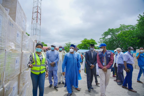 Coronavirus - Nigeria: Handover of COVID-19 supplies to Nigeria by WHO Nigeria and UN Nigeria