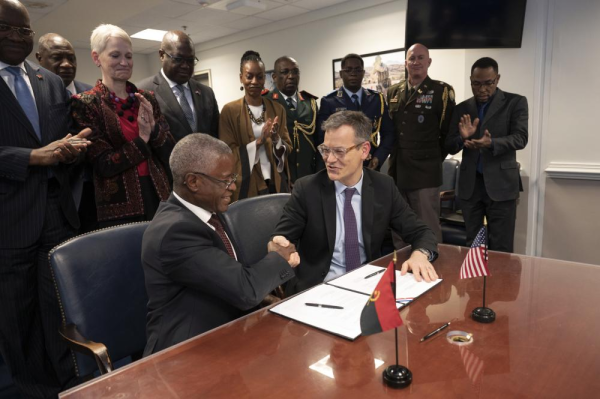 U.S. Department of Defense -Angola Military House of the President of the Republic Discussions