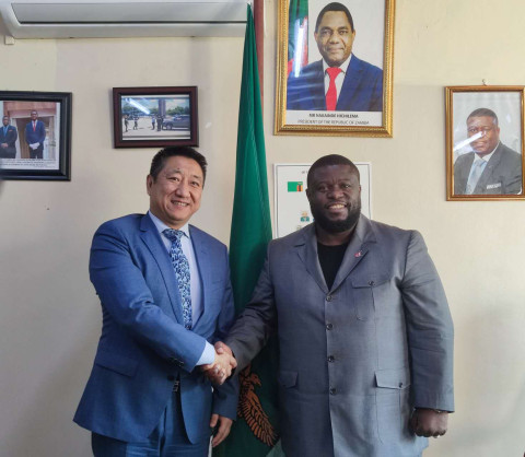 Ambassador Han Jing Pays a Courtesy Call on Hon. Frank Tayali, Minister of Transport and Logistics of Zambia