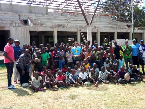 Rugby : APO Group Founder visits Zambia