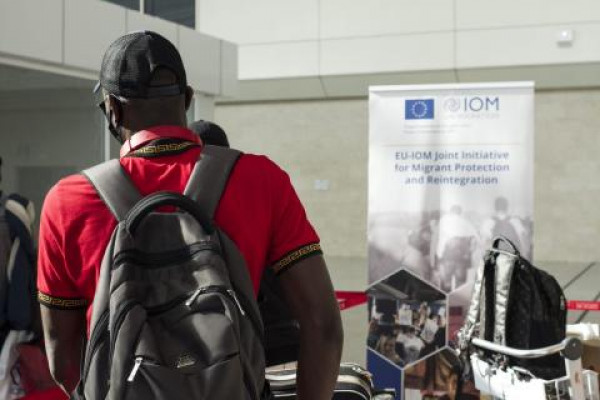 Coronavirus - Algeria: Amid COVID-19 Pandemic, International Organization for Migration (IOM) facilitates return of 84 migrants from Algeria to Mali