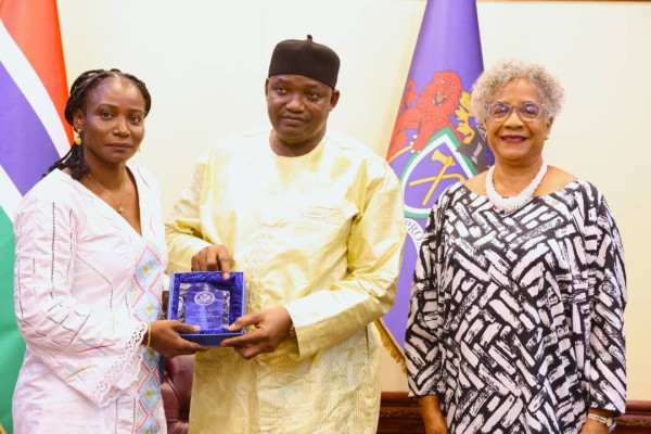 The Gambia: Ambassador Cromer Presents International Women of Courage (IWOC) Award Recipient and Senior Peace Corps Leadership to President Barrow